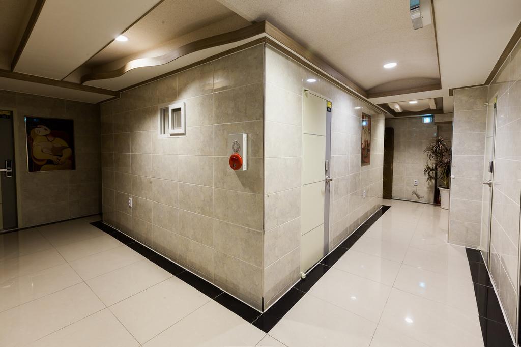 24 Guesthouse Edae ソウル特別市 エクステリア 写真